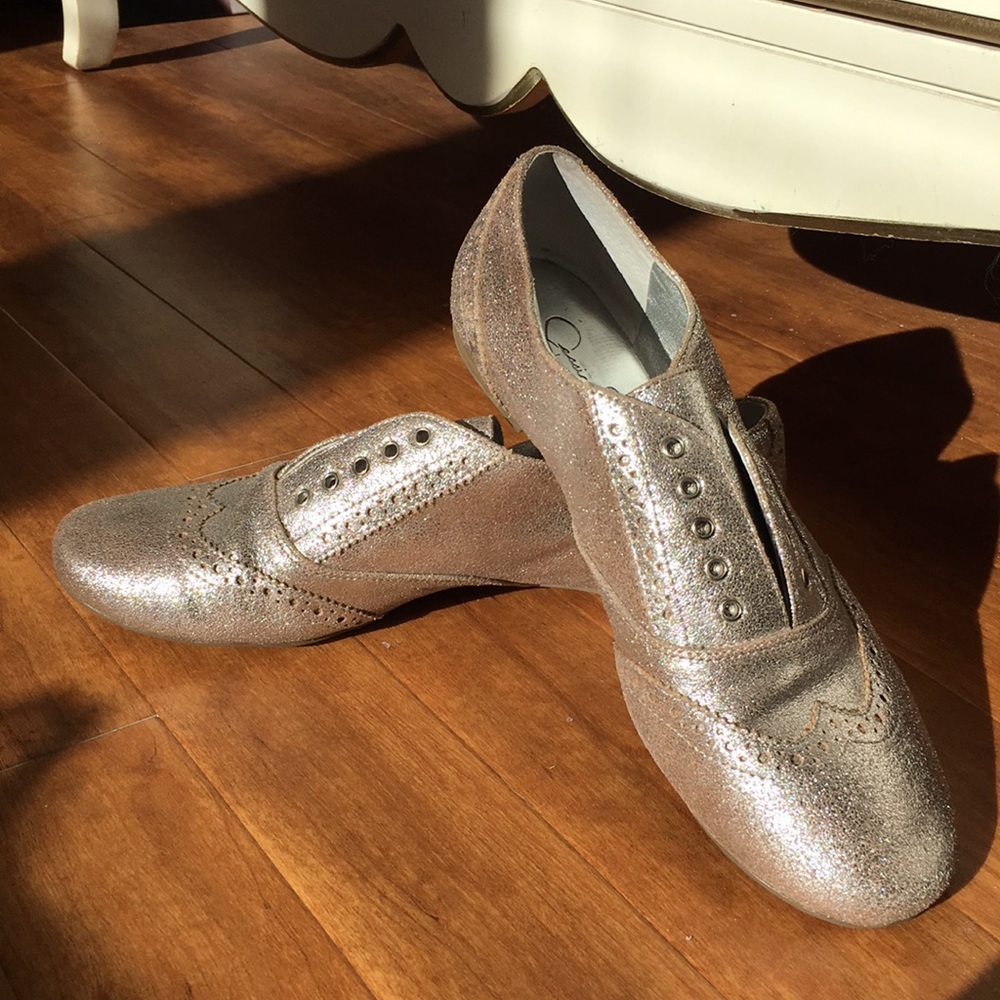 Jessica Simpson silver suade oxfords